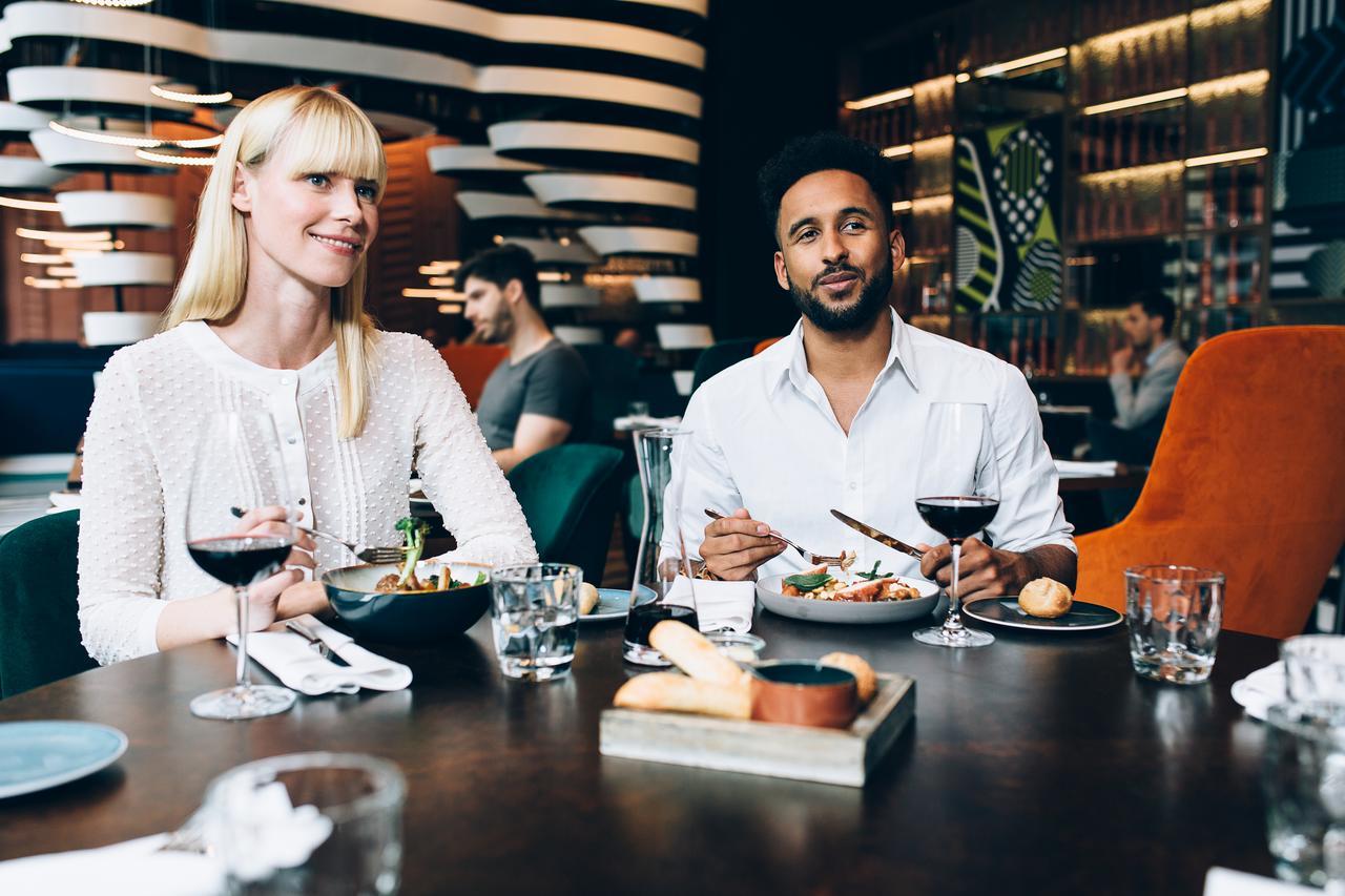 Hotel Pullman Berlin Schweizerhof Exterior foto John Legend and his wife Chrissy Teigen at their restaurant, L.A. LIVE