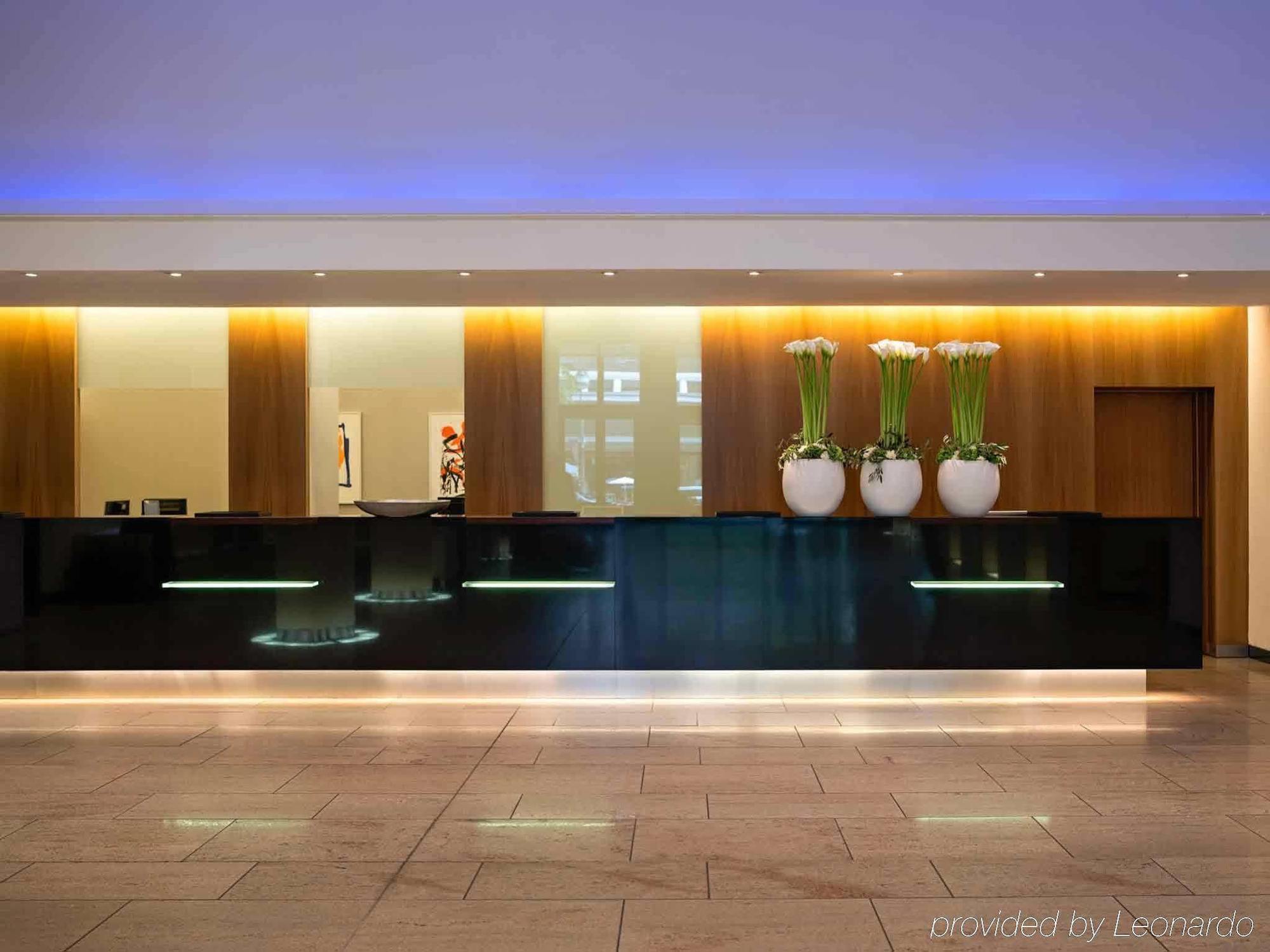 Hotel Pullman Berlin Schweizerhof Exterior foto The lobby of the hotel
