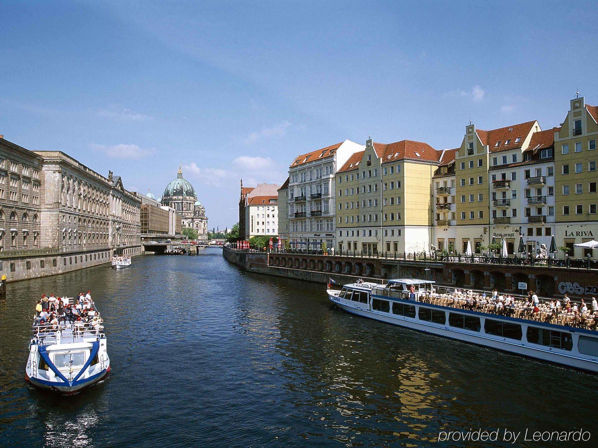 Hotel Pullman Berlin Schweizerhof Exterior foto The Isar in Munich