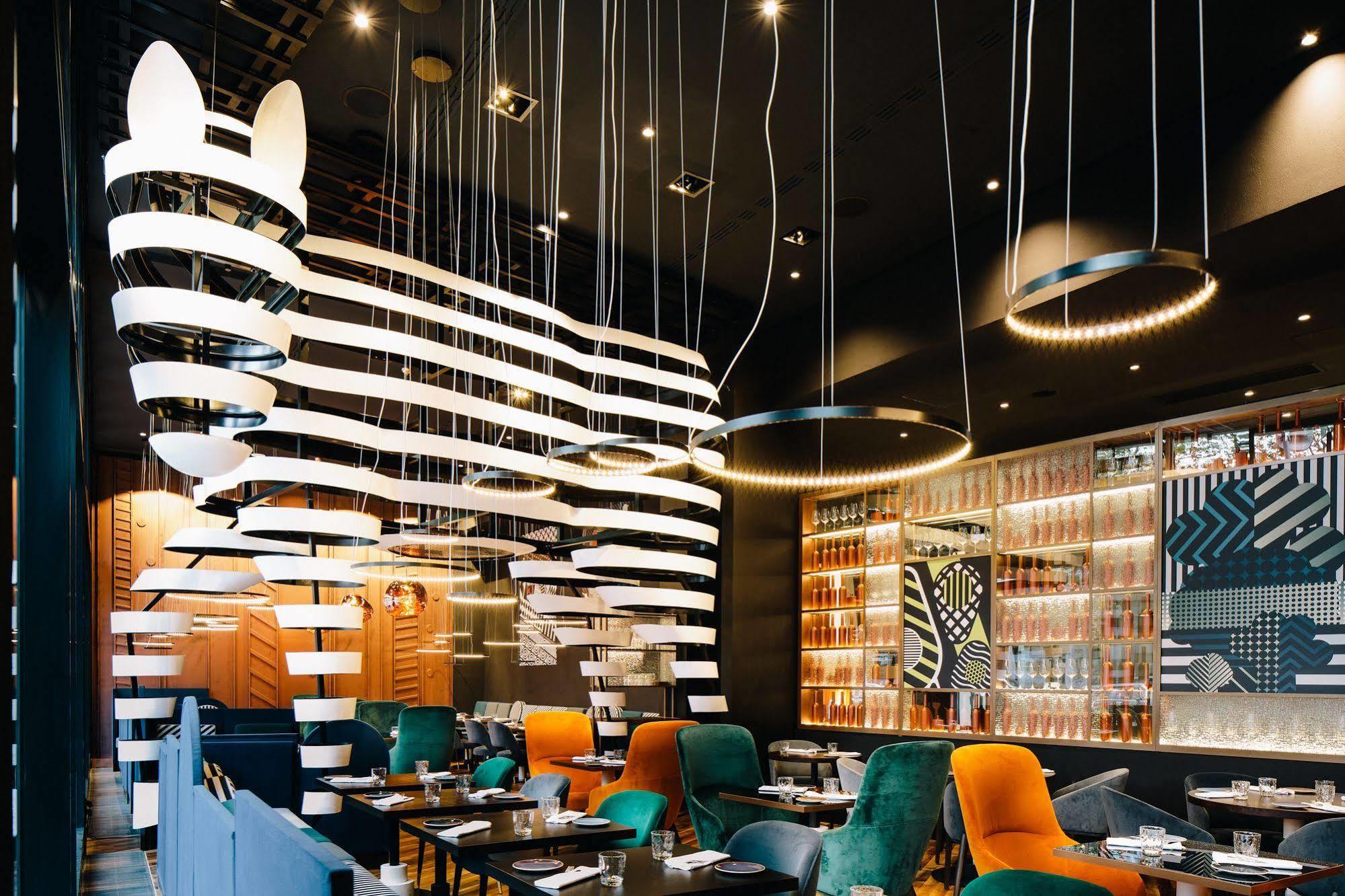 Hotel Pullman Berlin Schweizerhof Exterior foto Restaurant interior